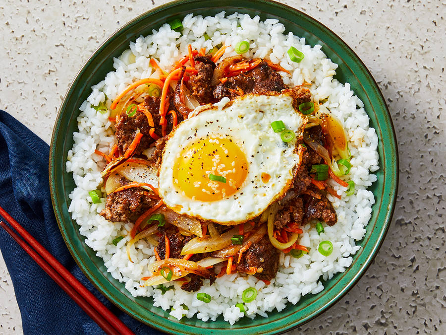 Japanese Simmered Beef and Rice Bowls